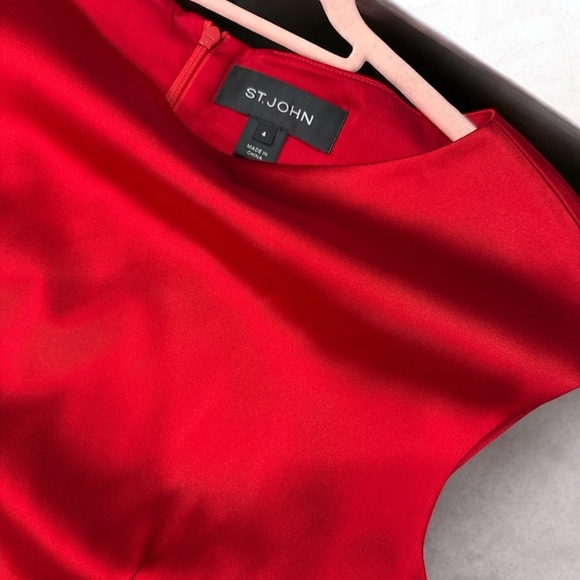 St. John
Elegant Cocktail dress in Venetian Red size 4 - Picture 11 of 16